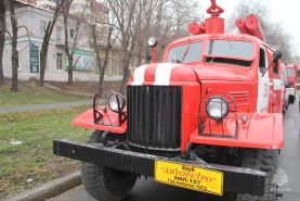 Автопробег с участием спецтехники, приуроченный ко Дню советской пожарной охраны, прошел в Хабаровске
