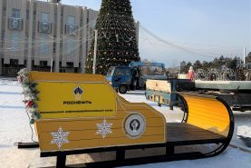 Комсомольские нефтяники провели новогодние социальные акции